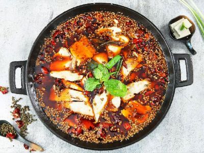 順水魚館、守柴爐、藕然間竟是同一個老板 他如何做到開一家火一家？